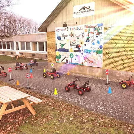 Nyaraló Hestkaer Family