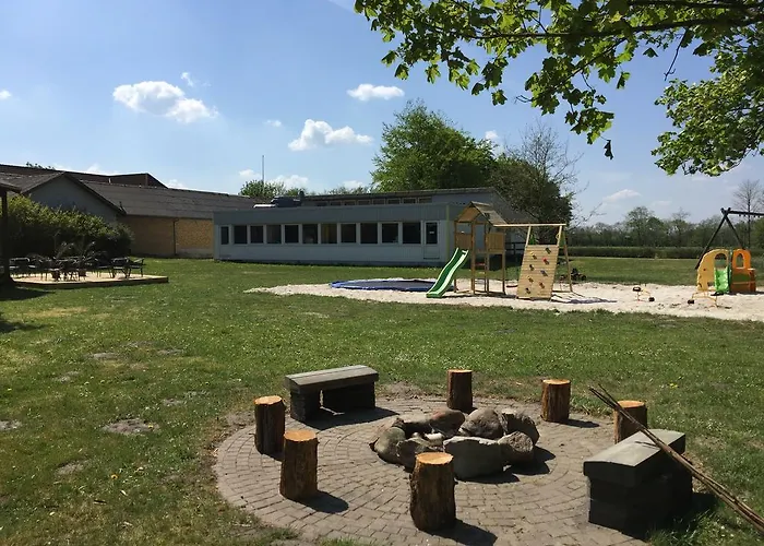 別荘 ヘースケア ファミリー ルームズ